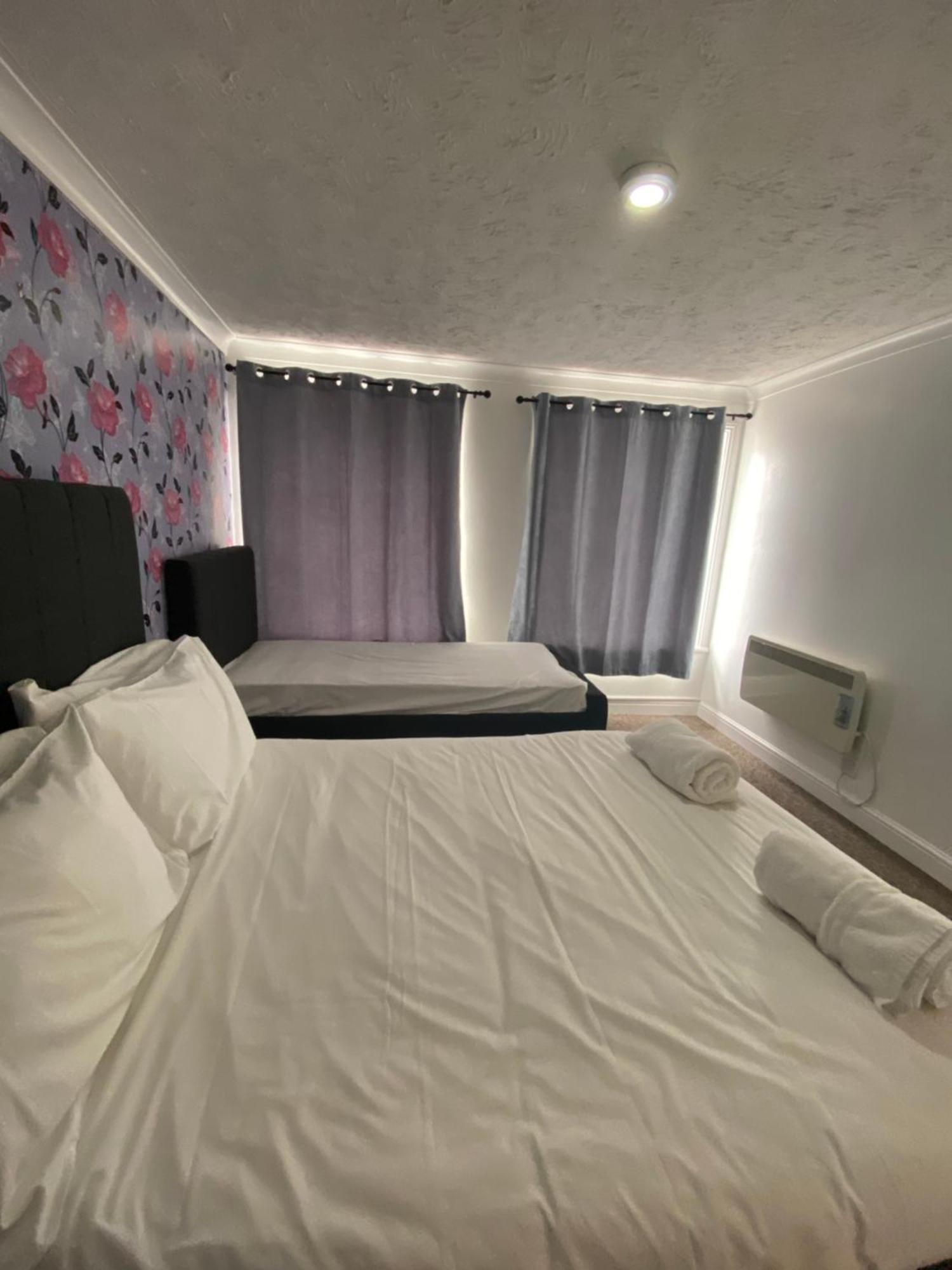 Spacious One Bedroom Flat With River View, 1E Great Yarmouth Exterior foto